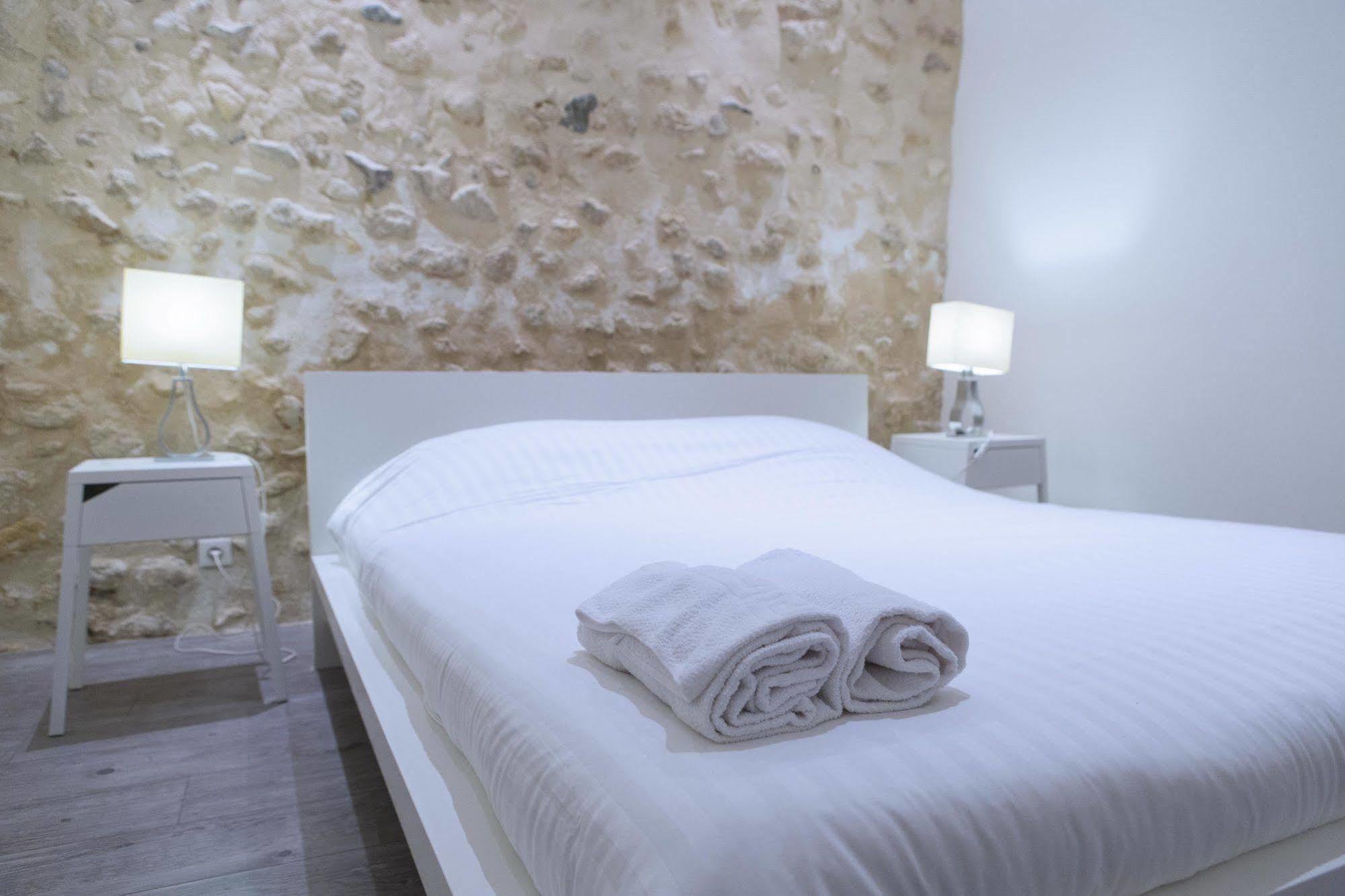 Ausone Beautiful Loft Apartment In Historical Center + Terrace And Parking 보르도 외부 사진